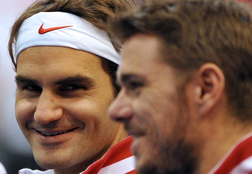 Roger Federer scherza dopo il debutto vittorioso. Afp